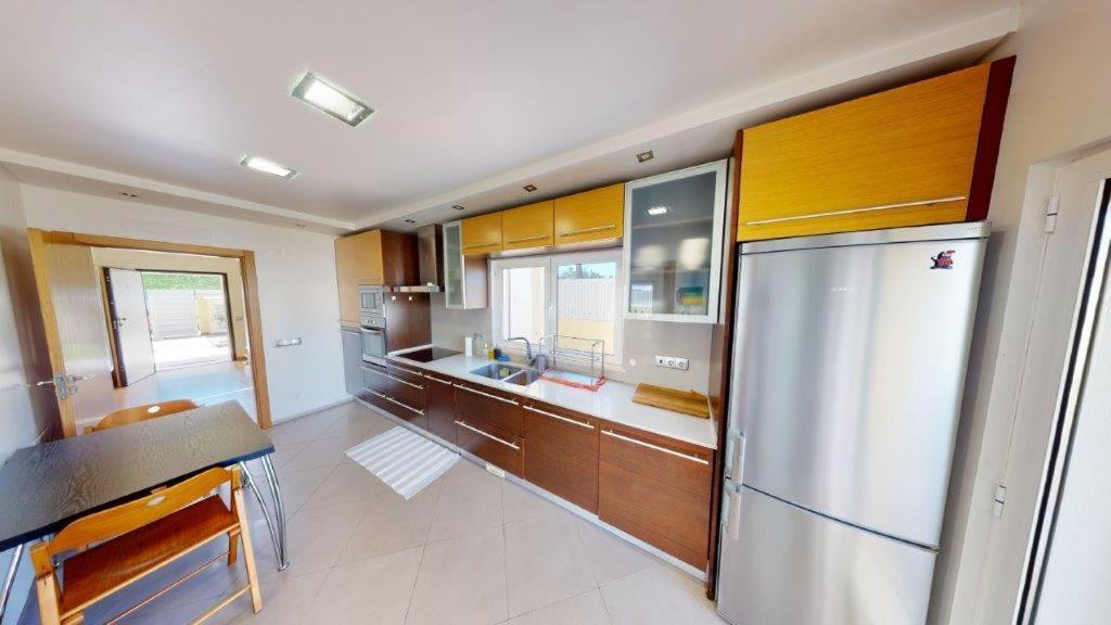 Zion Guest House Almada Bagian luar foto