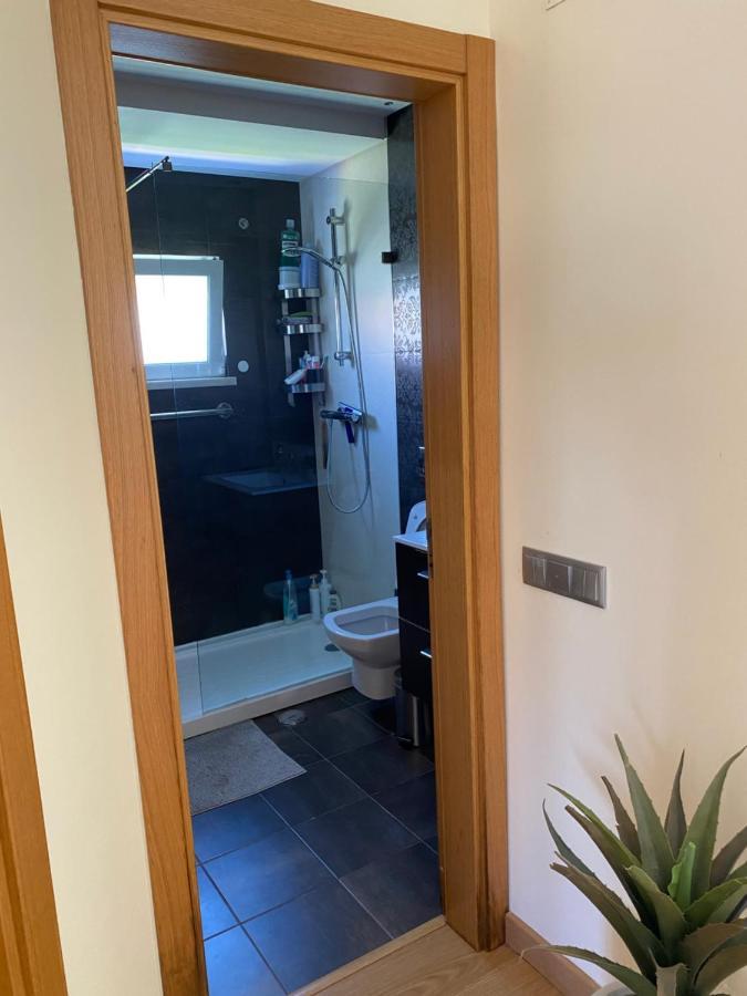 Zion Guest House Almada Bagian luar foto