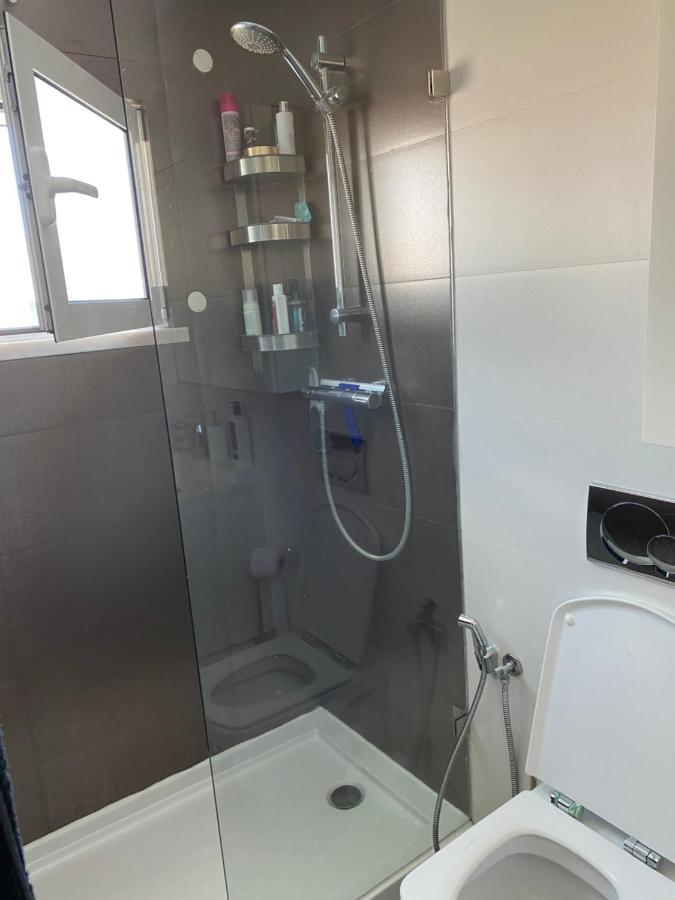 Zion Guest House Almada Bagian luar foto