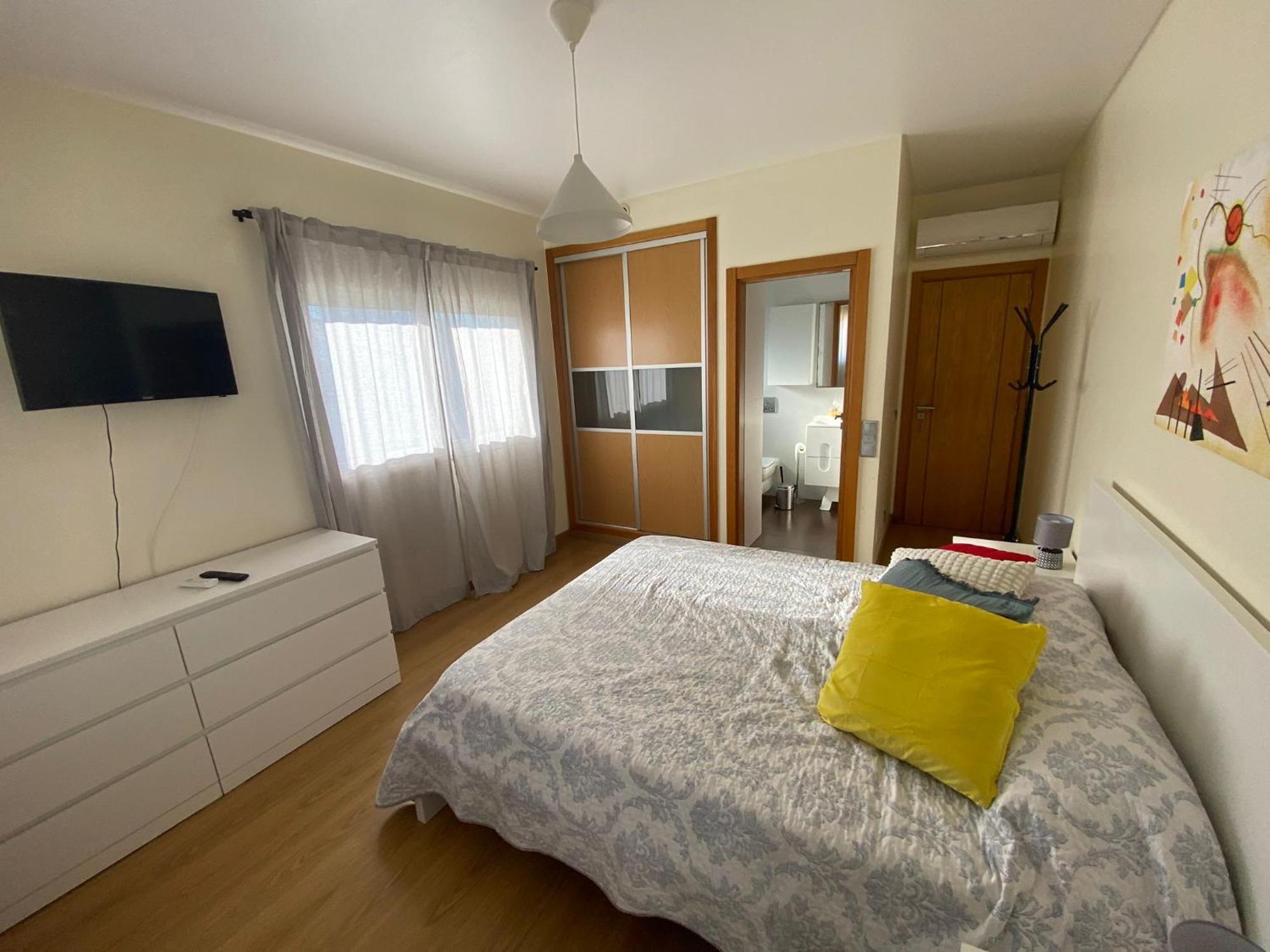 Zion Guest House Almada Bagian luar foto